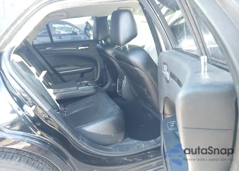 2019 Chrysler 300 Limited из США, поврежденный, VIN 2C3CCAEG4KH704379